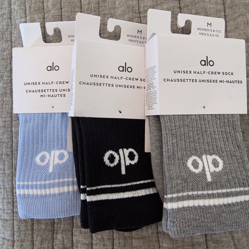 ALO Yoga Unisex Half-Crew Socks 3 Pairs